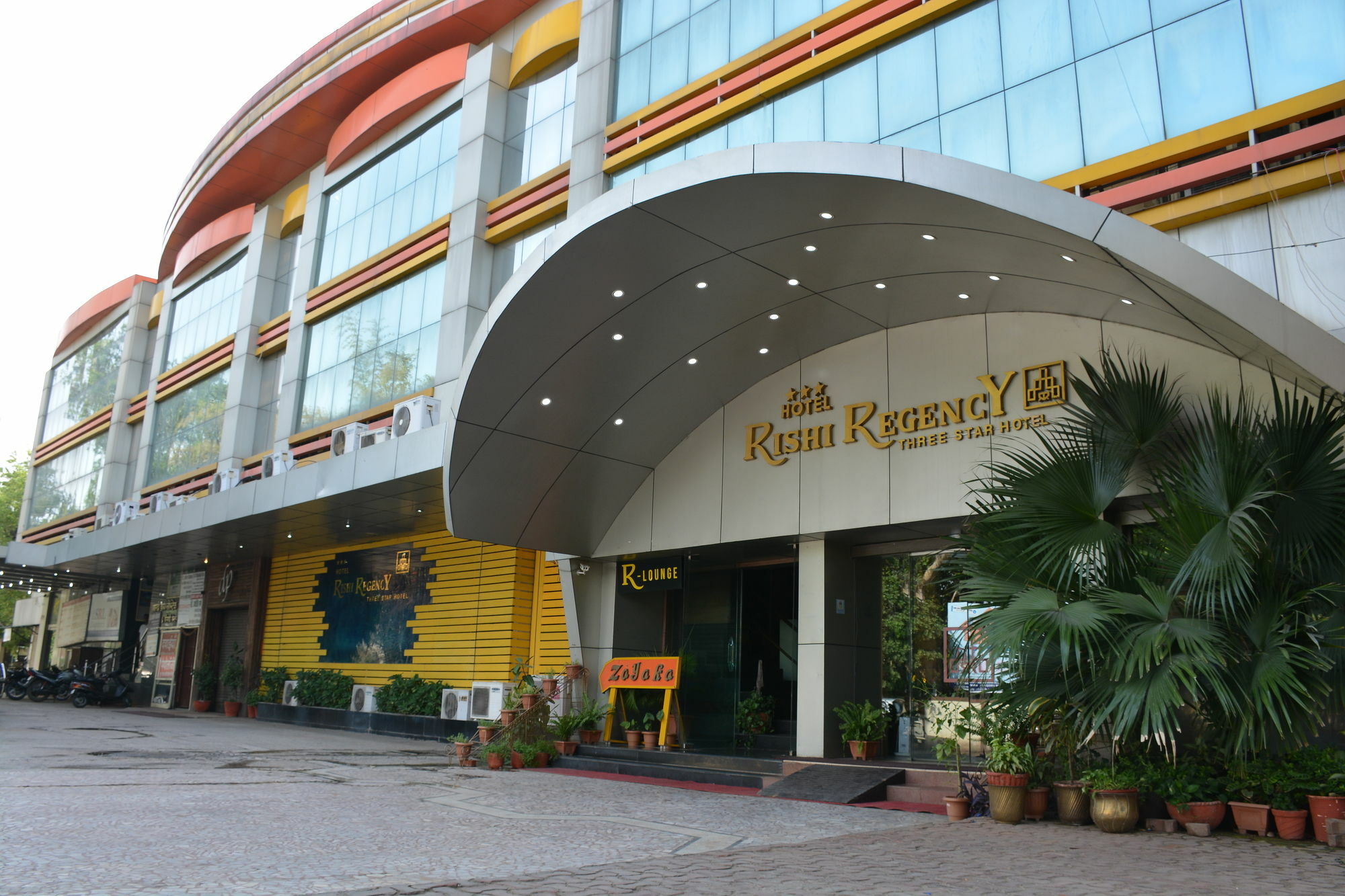 Hotel Rishi Regency Jabalpur Exterior foto